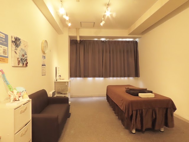 東新宿整体治療サロン FERNA（写真3）