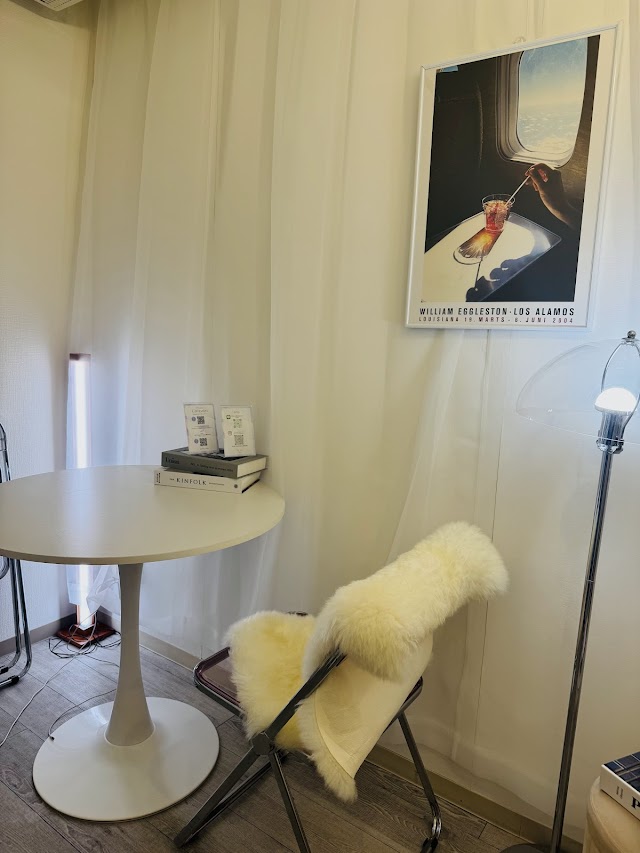 LOVEホワイトニング新宿店（写真1）